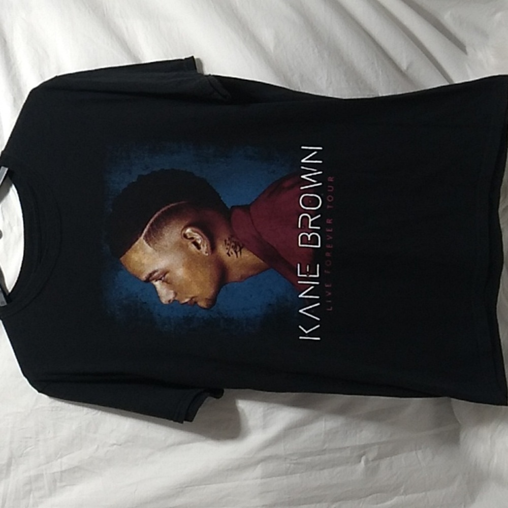 SALE! Vintage Kane Brown Live Forever Tour Shirt Sz.L See Measurements (BX18)